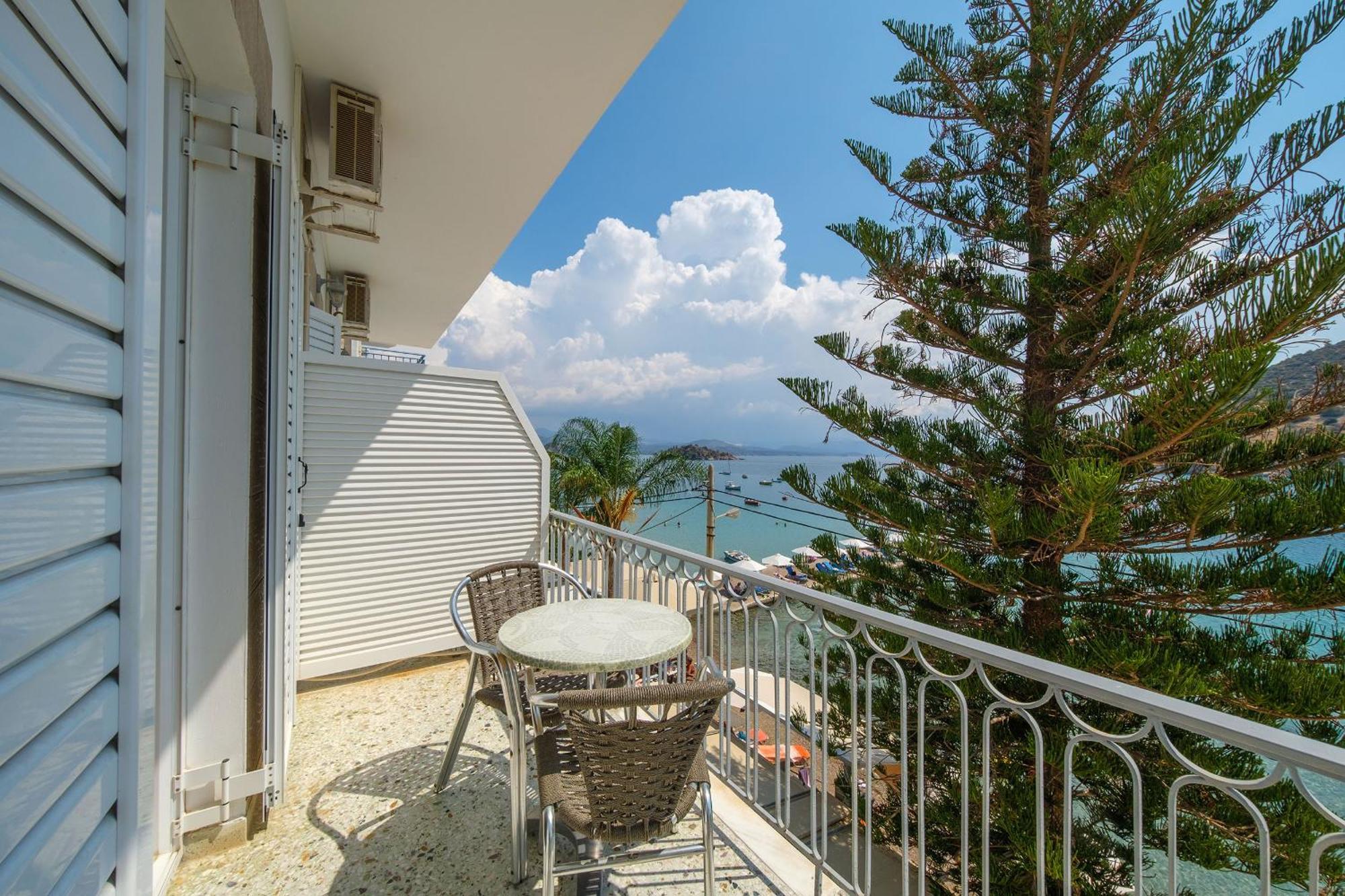 Golden Moon Otel Tolón Dış mekan fotoğraf