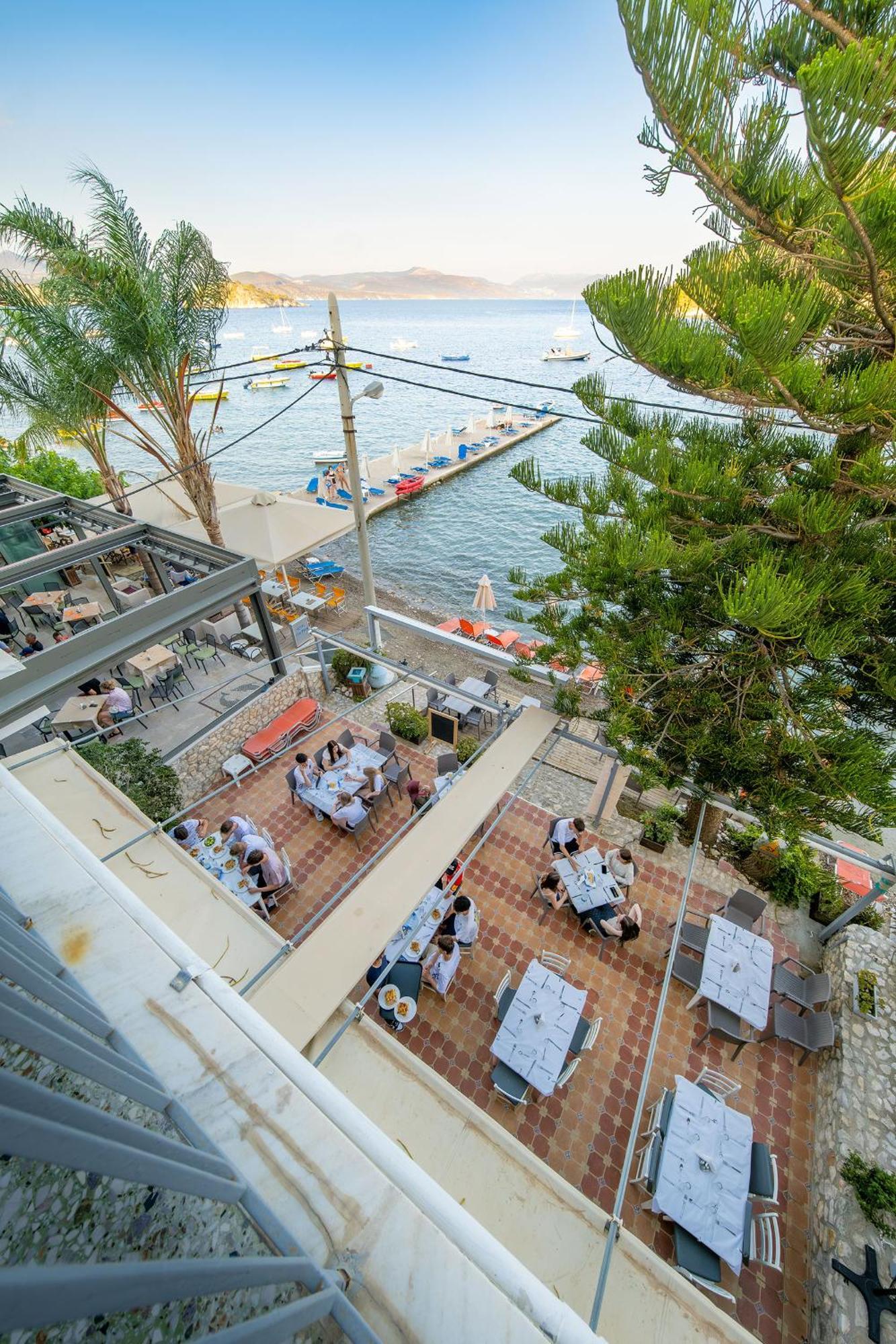 Golden Moon Otel Tolón Dış mekan fotoğraf