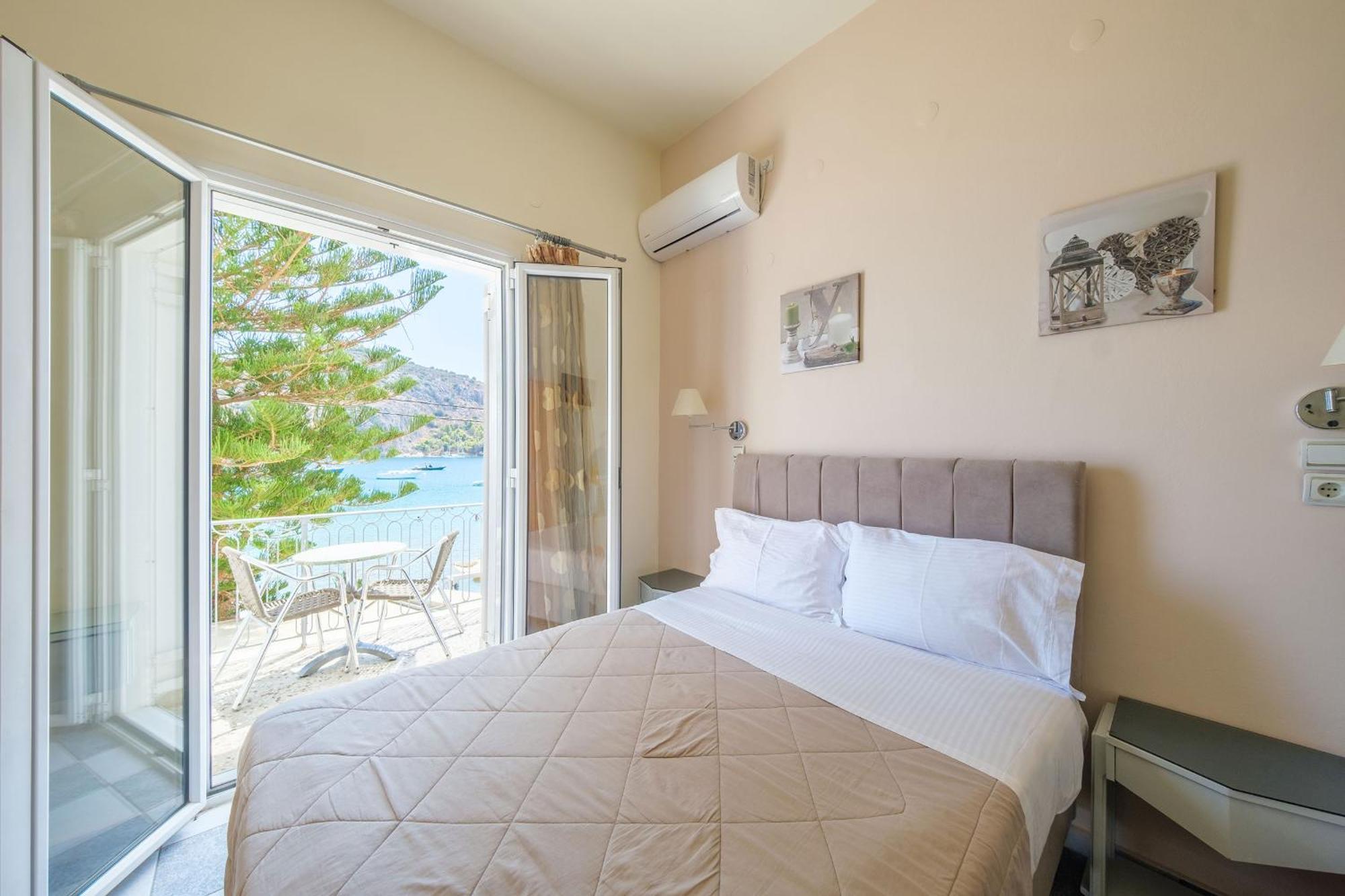 Golden Moon Otel Tolón Dış mekan fotoğraf
